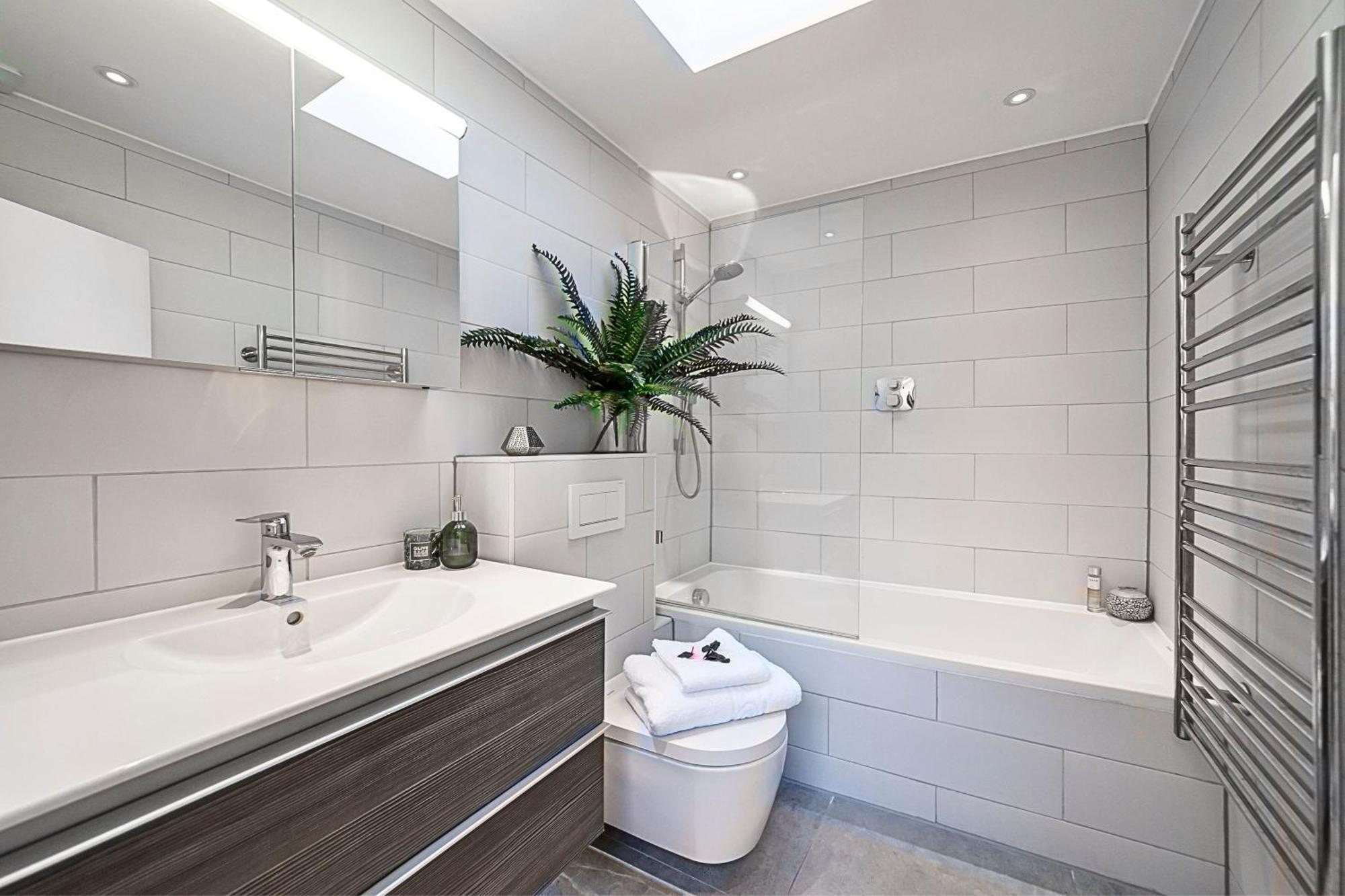 Kensington Oasis: Central London Private House Near Attractions Exterior photo